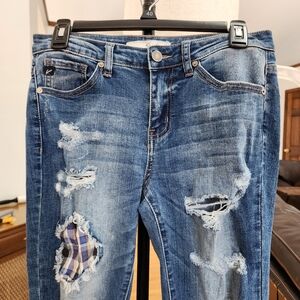 KanCan Estilo distressed jeans size 7/27